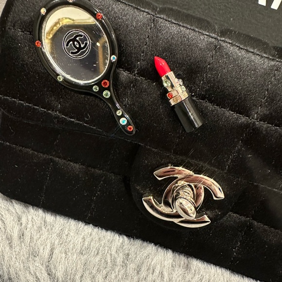 Chanel mini satin flap charms - Picture 2 of 3